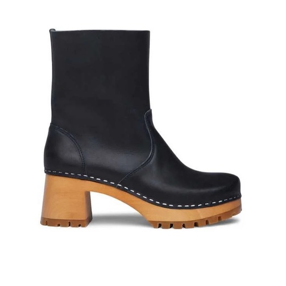 Free People Swedish Hasbeens NWT Plain Boot Pull On Black Best seller LOVE 🌈❤️ - Picture 2 of 13